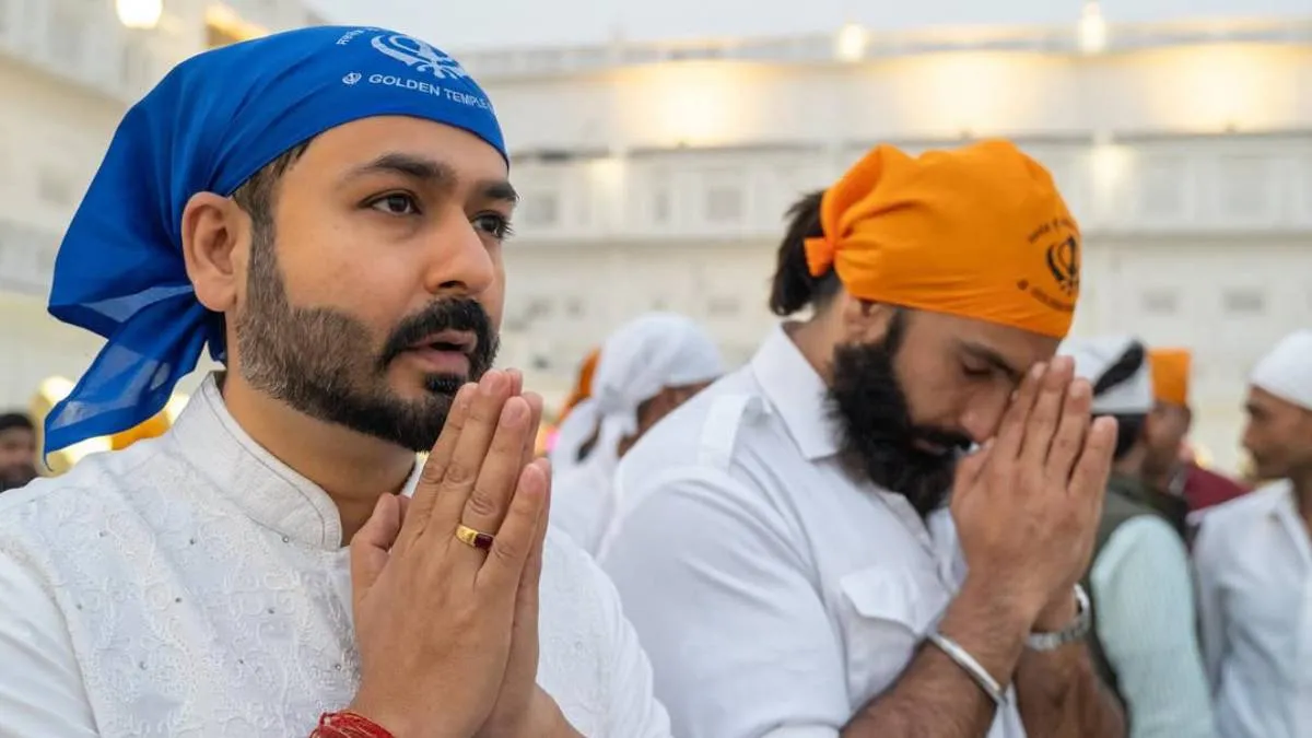 धुरंधर 2′ में क्या जसकीरत ने पगड़ी पहनकर पी थी सिगरेट? वायरल फोटो पर मचा बवाल तो बोले आदित्य धर- ऐसी हरकतों से निपटा जाएगा