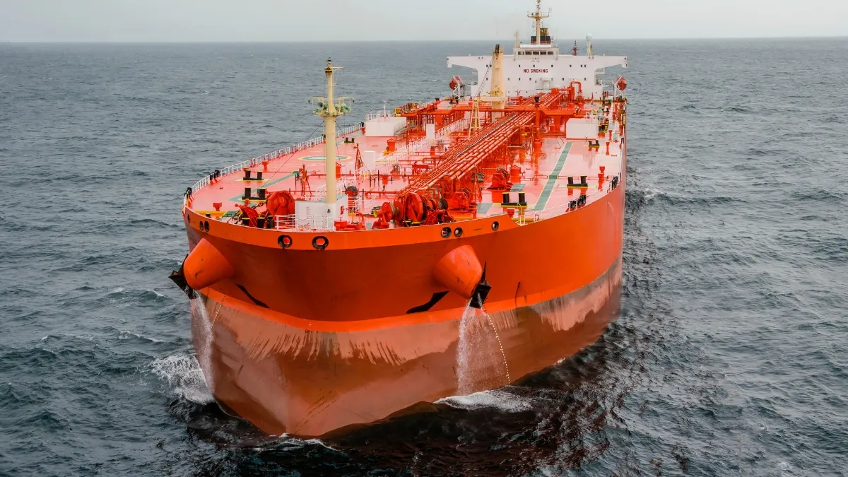 मिडिल ईस्ट संकट के बीच Mauritius के लिए मसीहा बना भारत, सप्लाई करेगा तेल और गैस