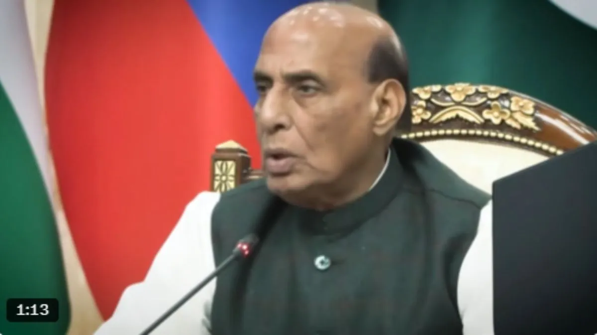 बिश्केक में राजनाथ सिंह ने पाकिस्तान पर किया करारा प्रहार, SCO देशों से कहा-आतंकवाद पर नहीं चलेगा दोहरा रवैया