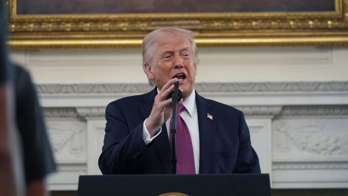 Explainer: पहले ईरान को धमकी, बड़ी-बड़ी बातें और फिर अचानक एकतरफा सीजफायर; जानें ट्रंप की मजबूरी है या स्ट्रैटेजी?