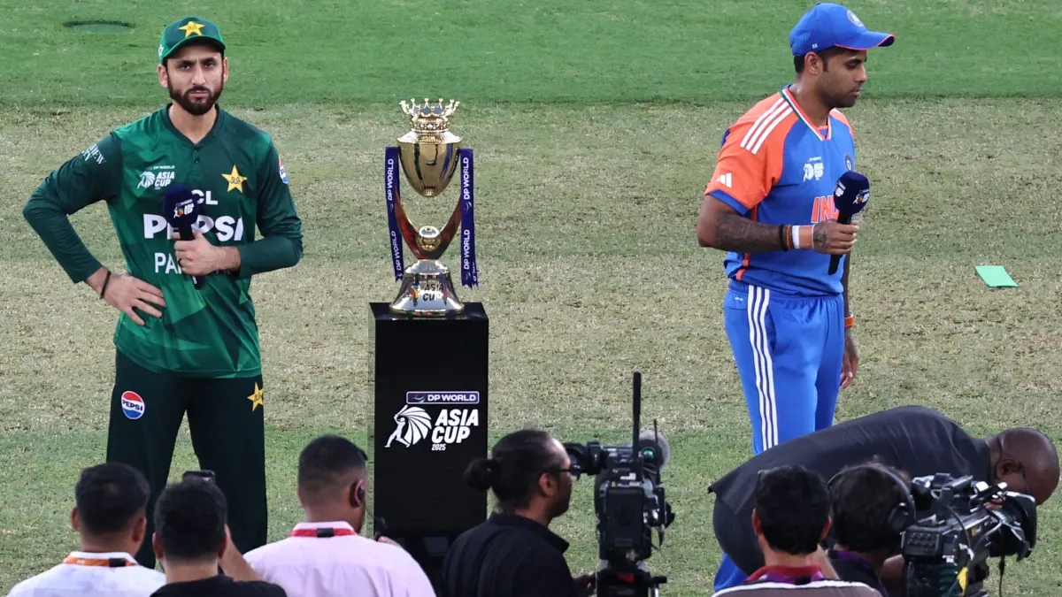 IND vs PAK: टीम इंडिया के ड्रेसिंग रूम तक गए, फिर भी नहीं मिलाया हाथ, पाकिस्तान के कप्तान का बड़ा खुलासा