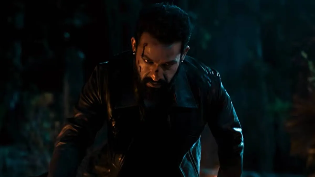 Dragon से Jr NTR का फर्स्ट लुक जारी, 4 मिनट 28 सेकेंड के टीजर में दिखा खूंखार अंदाज, फैंस बोले- ‘सलार-KGF से भी धांसू’
