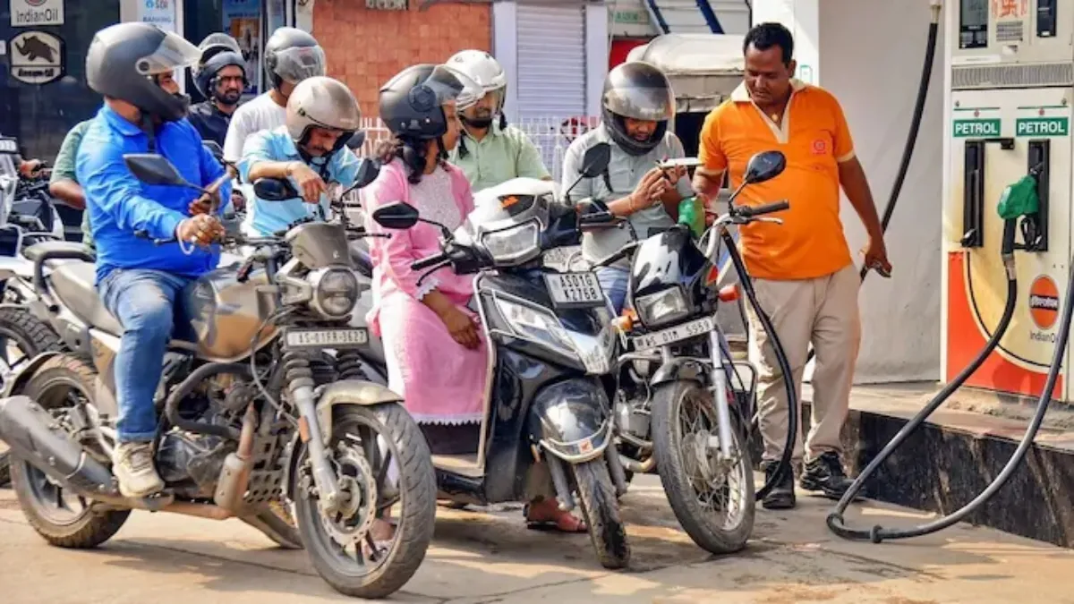 ‘भारत के ईंधन आयात पर पड़ रहा 81 दिन से चल रहे युद्ध का असर’, जानिए पेट्रोल-डीजल की खरीद पर क्या बोली सरकार