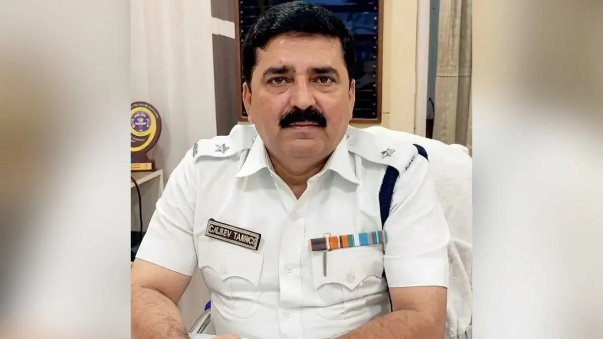 ममता के करीबी पूर्व DCP शांतनु सिन्हा बिस्वास गिरफ्तार, पहले लुकआउट नोटिस हुआ था जारी