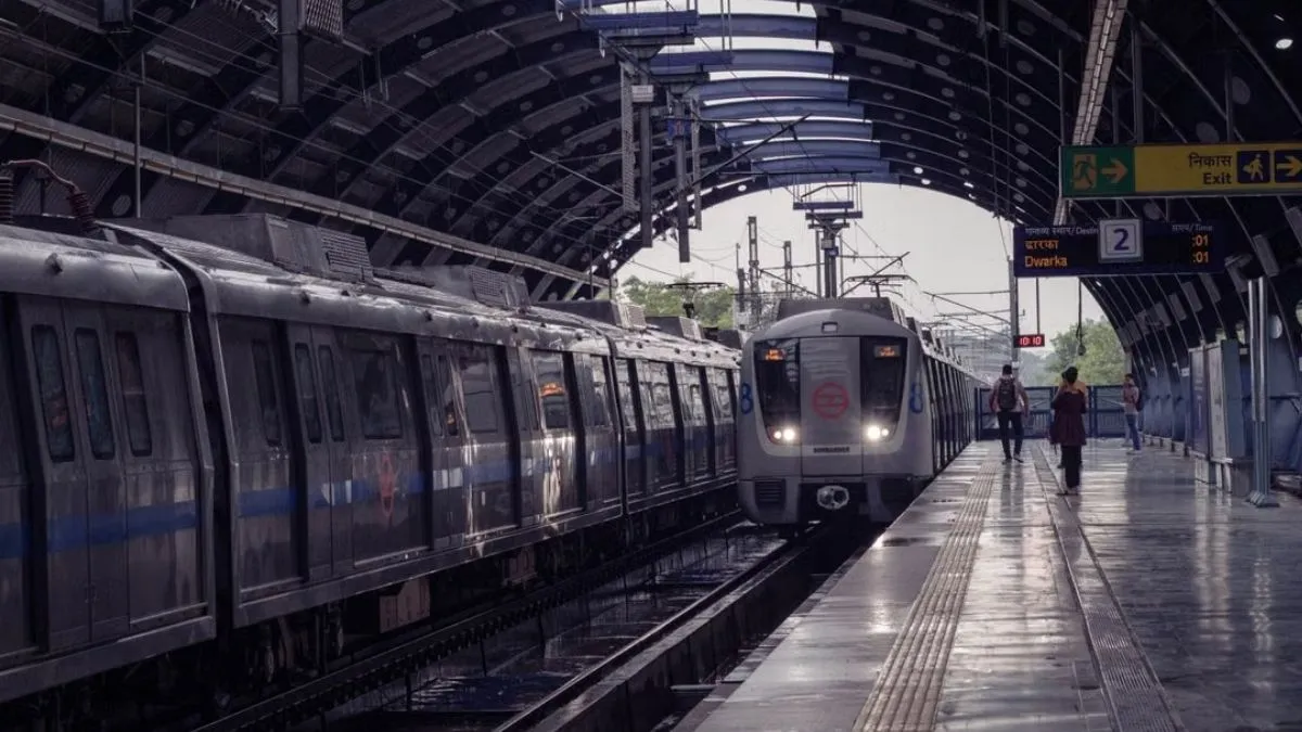 शख्स ने की सबसे कम टाइम में दिल्ली मेट्रो के सारे स्टेशनों की यात्रा, बना डाला गिनीज वर्ल्ड रिकॉर्ड