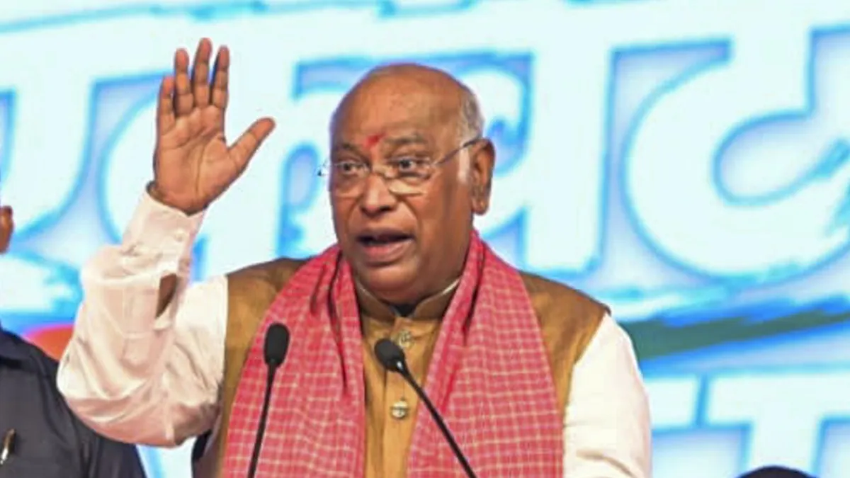 ‘वंदे-मातरम्’ को लेकर कांग्रेस और बीजेपी आमने-सामने, खरगे बोले-BJP हमें देशभक्ति न सिखाए