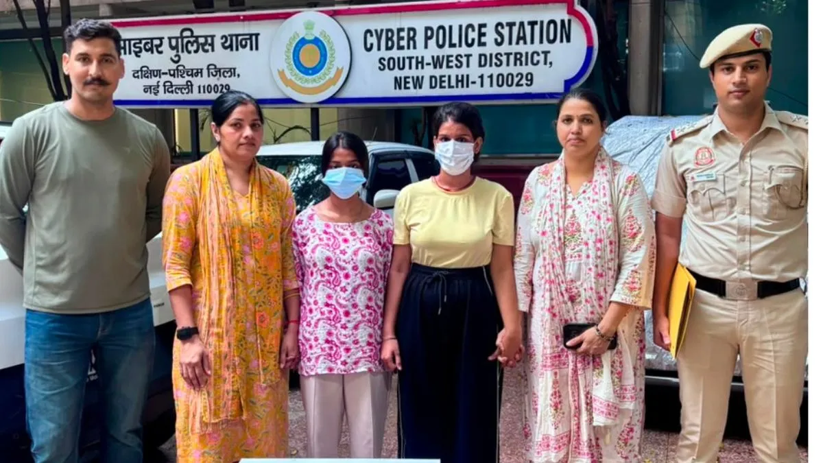 दिल्ली में डेटिंग ऐप के जरिए बुजुर्ग से ठगी: डिनर पर बुलाया, मोबाइल चुराया और फिर खाली कर दिया बैंक अकाउंट