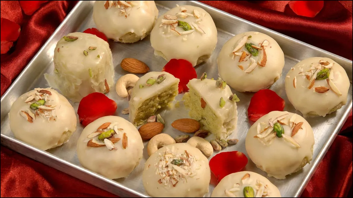 दुनिया में सिर्फ 1 जगह मिलती है ये मिठाई, गुजरात के सूरत में है फेमस घारी मिठाई, घर में ट्राई करें रेसिपी