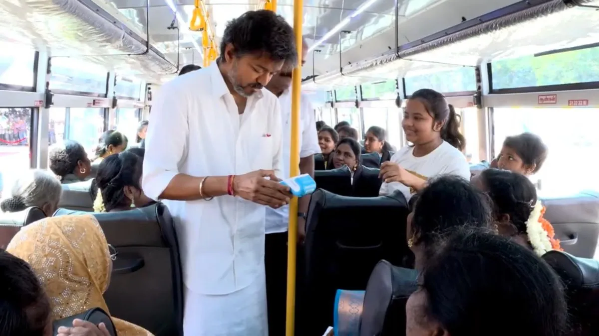 तमिलनाडु की महिलाओं को CM विजय का तोहफा, बसों में मुफ्त सफर की योजना का किया विस्तार